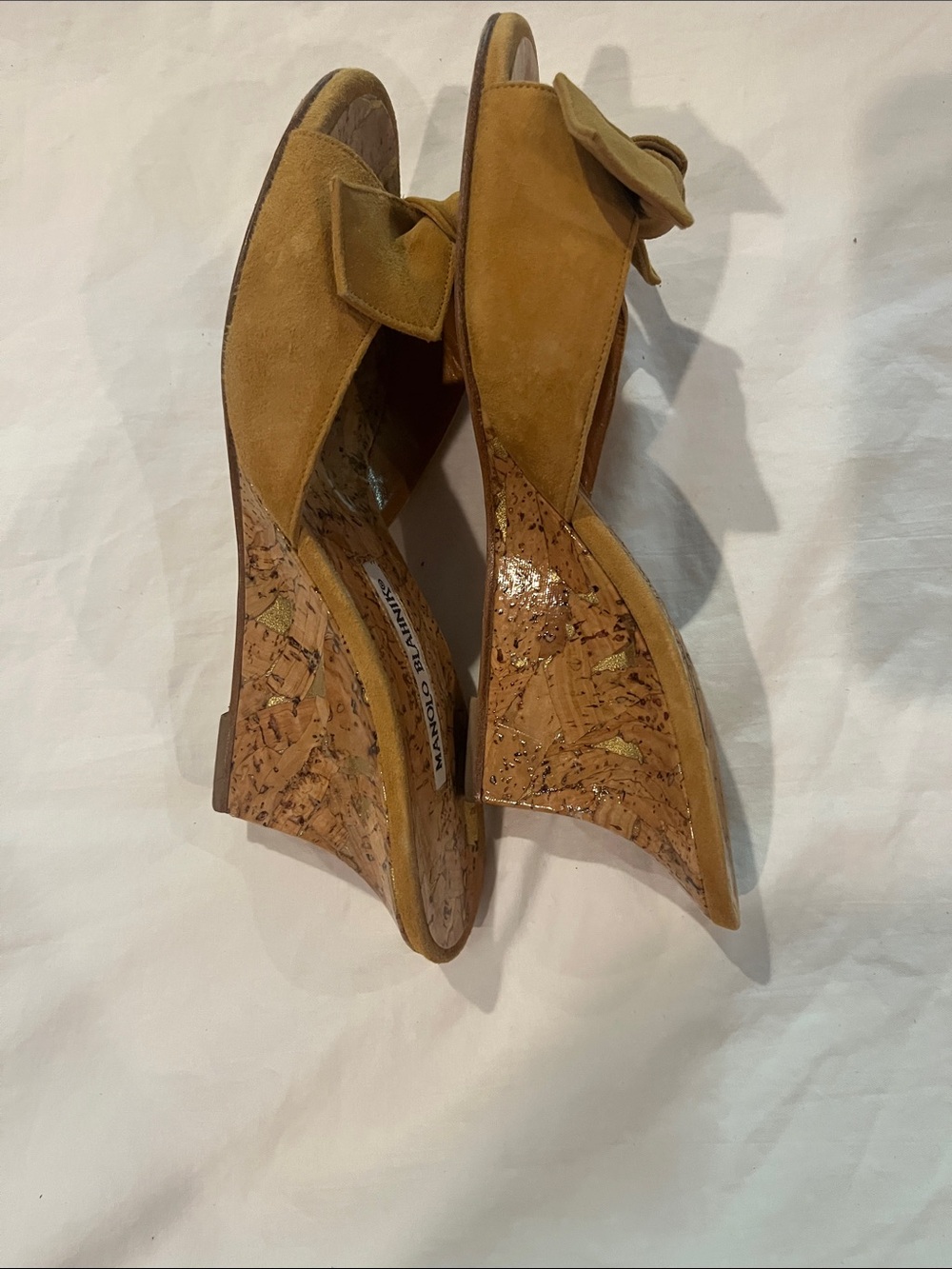Manolo Blahnik Tan Suede Bow Cork Insole Slide Mules - Picture 4 of 7